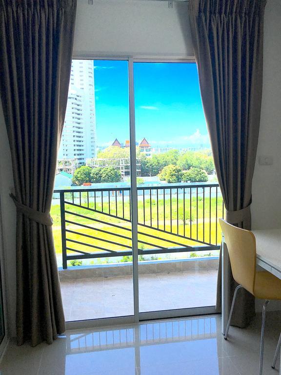 Breezy Apartemen Pattaya