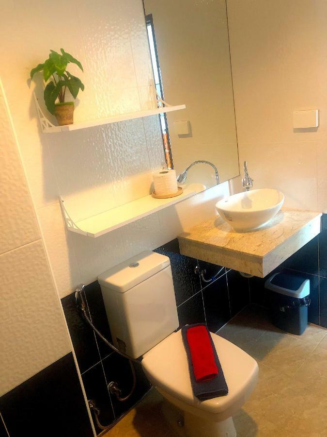 Breezy Apartemen *